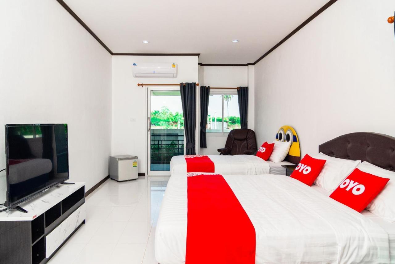 Oyo 533 Runya Poolvilla プラチュワップキーリーカン エクステリア 写真