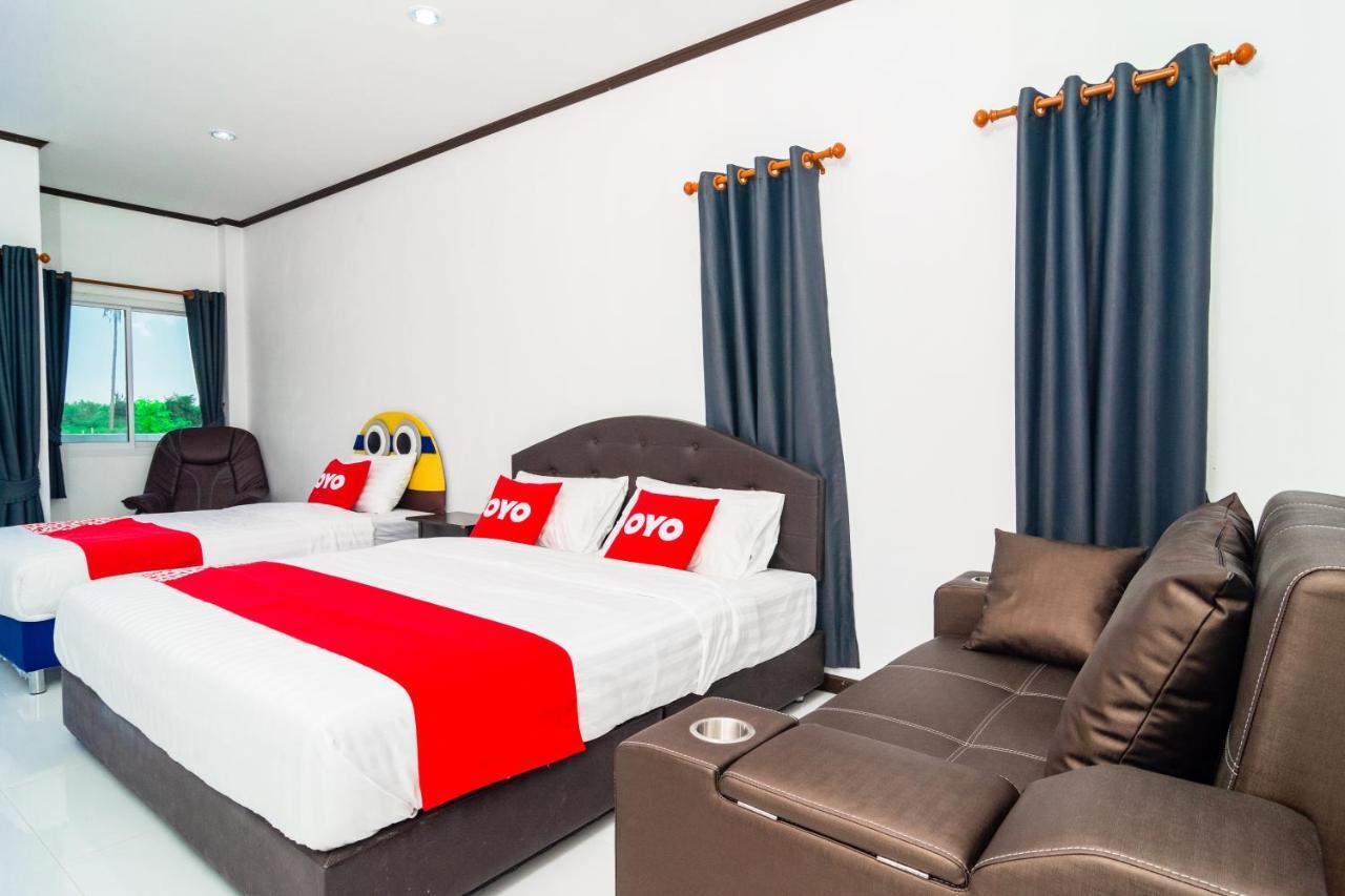 Oyo 533 Runya Poolvilla プラチュワップキーリーカン エクステリア 写真